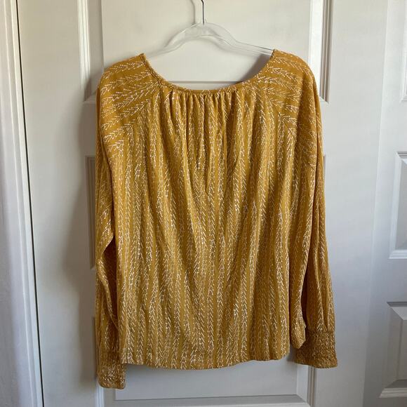 Lucky Brand Mustard Yellow Printed Smocked Detail Long Sleeve Tee - XL - Picture 7 of 7